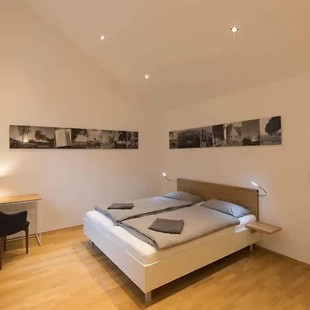 Apartment Grosse Luxus-ferienwohnung Im Alten Lokschuppen *